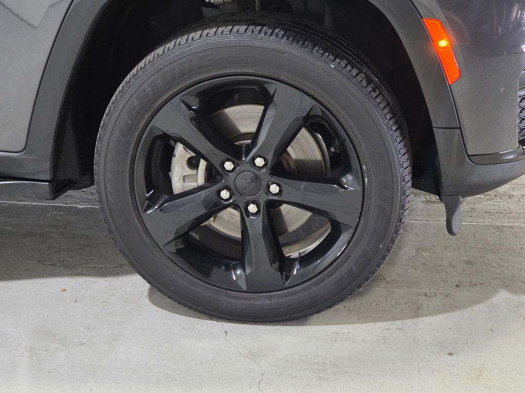 used 2022 Jeep Grand Cherokee L car, priced at $28,000