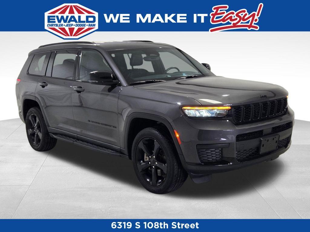 used 2022 Jeep Grand Cherokee L car, priced at $28,000