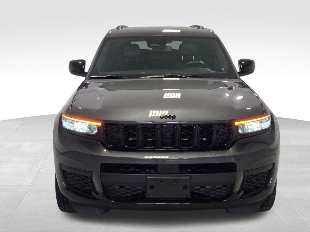 used 2022 Jeep Grand Cherokee L car, priced at $28,000