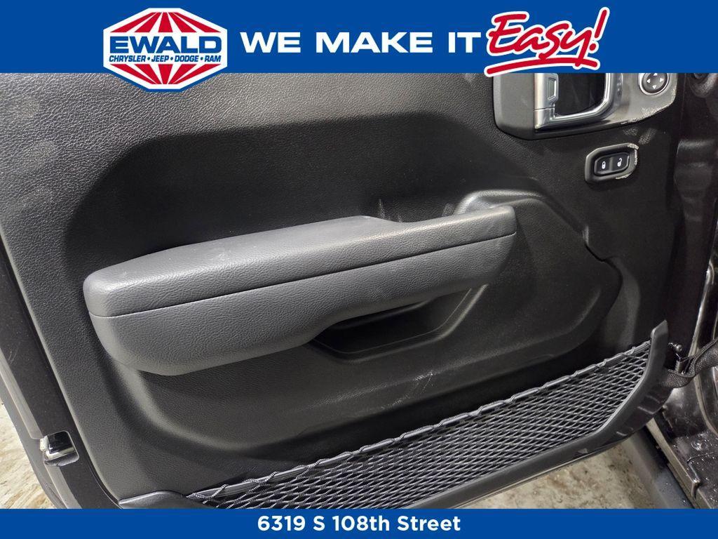 new 2026 Jeep Wrangler car, priced at $57,432