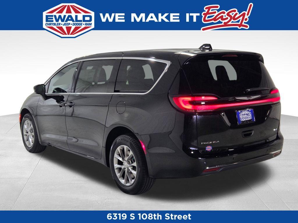 new 2026 Chrysler Pacifica car, priced at $46,857