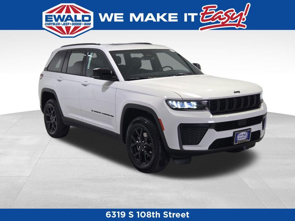 new 2026 Jeep Grand Cherokee car, priced at $43,453