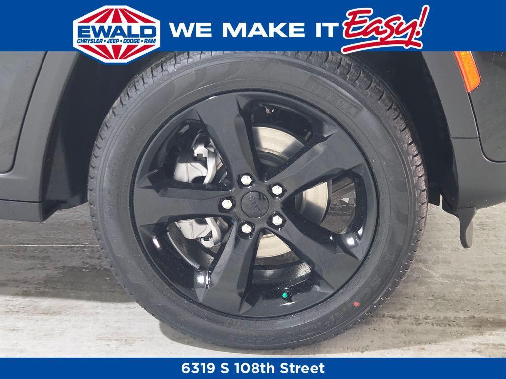 new 2025 Jeep Grand Cherokee car, priced at $47,582