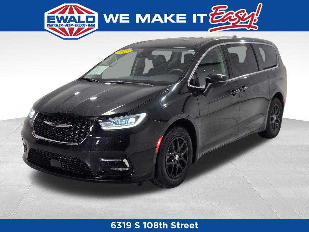 used 2023 Chrysler Pacifica car, priced at $25,499