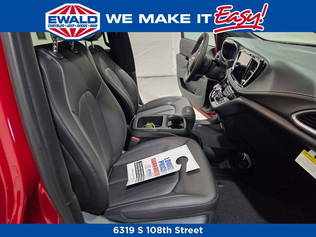 new 2026 Chrysler Pacifica car, priced at $43,164