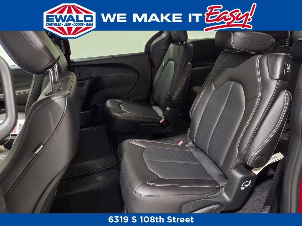 new 2026 Chrysler Pacifica car, priced at $43,164