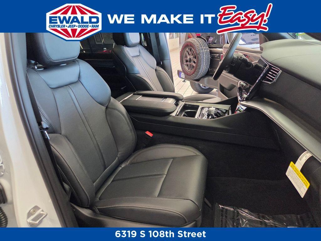 new 2026 Jeep Grand Wagoneer car, priced at $78,321