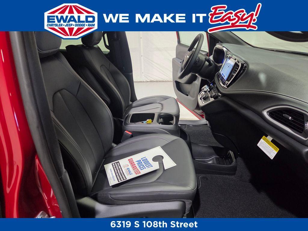 new 2026 Chrysler Pacifica car, priced at $47,128