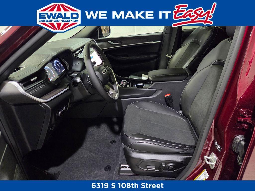 new 2026 Jeep Grand Cherokee car, priced at $43,453