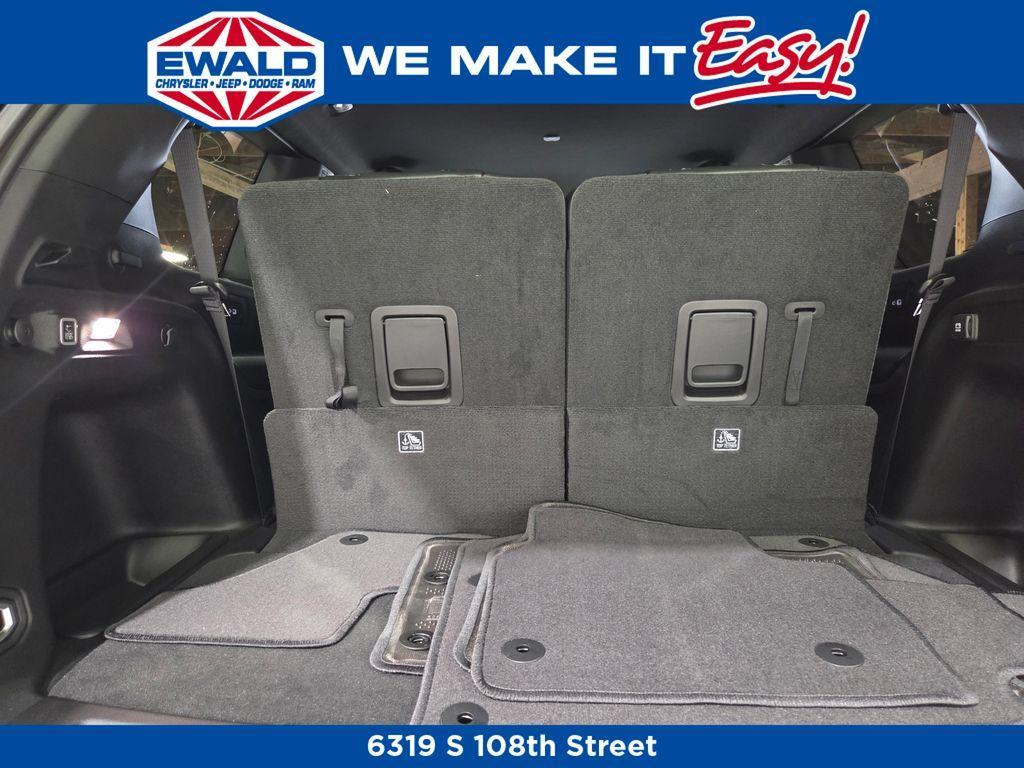 new 2025 Jeep Grand Cherokee L car, priced at $40,848