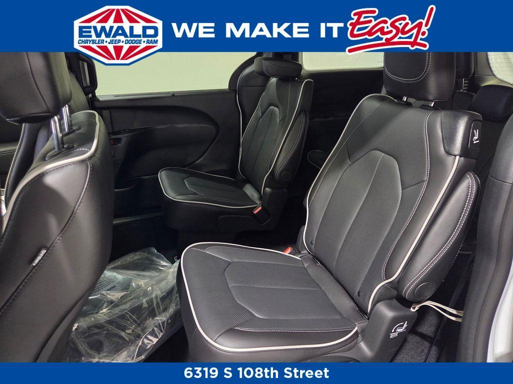 new 2026 Chrysler Pacifica car, priced at $51,646