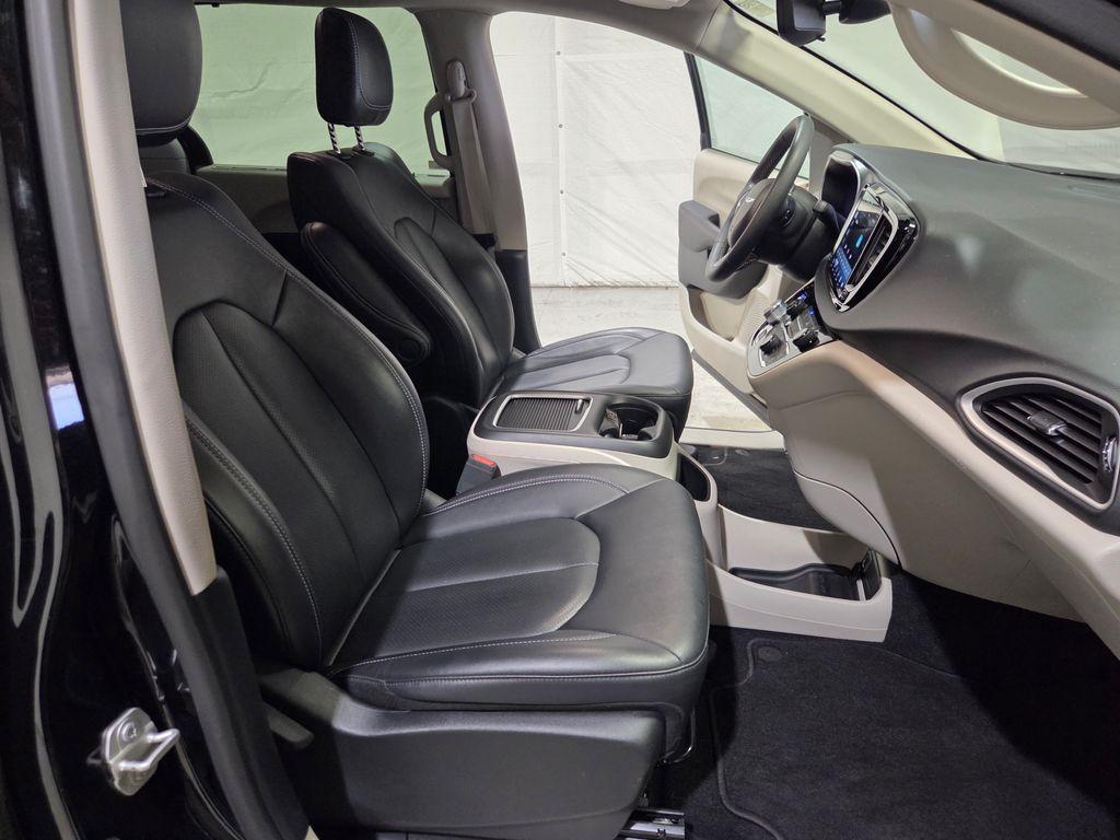 used 2024 Chrysler Pacifica car, priced at $26,348