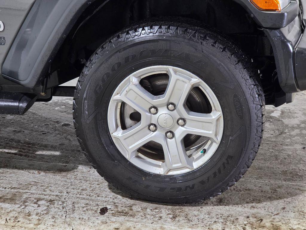 used 2020 Jeep Wrangler Unlimited car, priced at $20,798