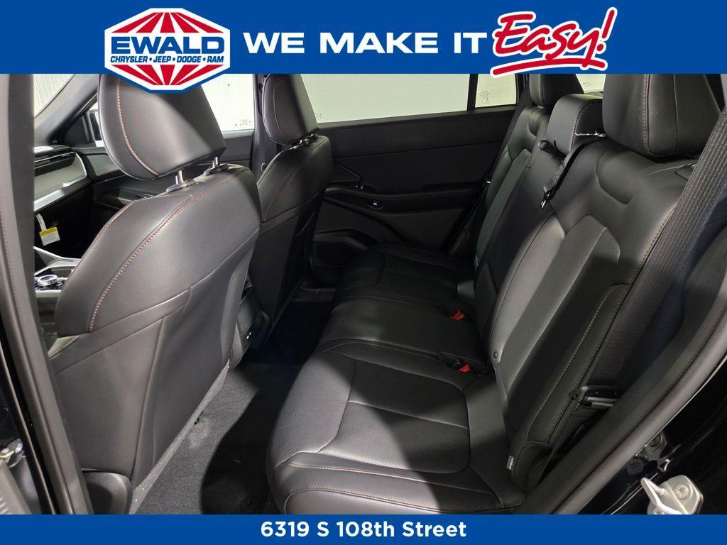 new 2026 Jeep Cherokee car, priced at $42,170