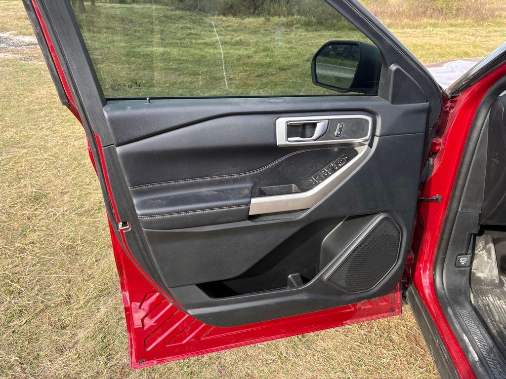 used 2023 Ford Explorer car, priced at $31,595