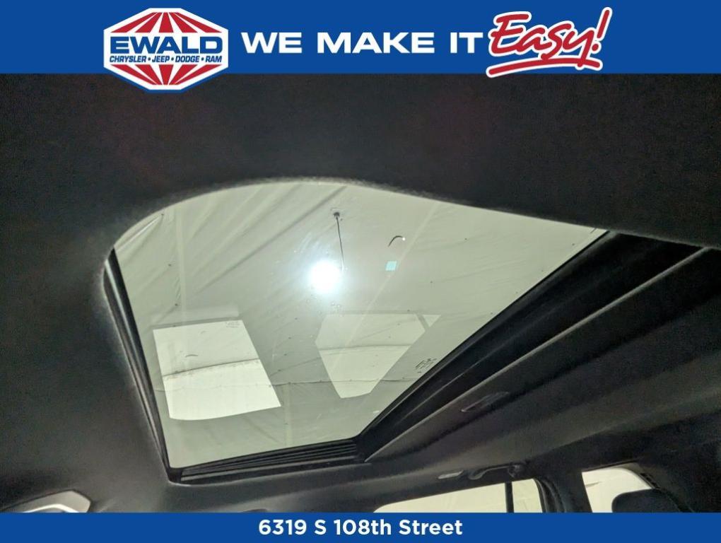 new 2025 Jeep Grand Cherokee car, priced at $36,761