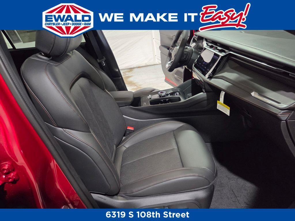 new 2026 Jeep Cherokee car, priced at $44,599