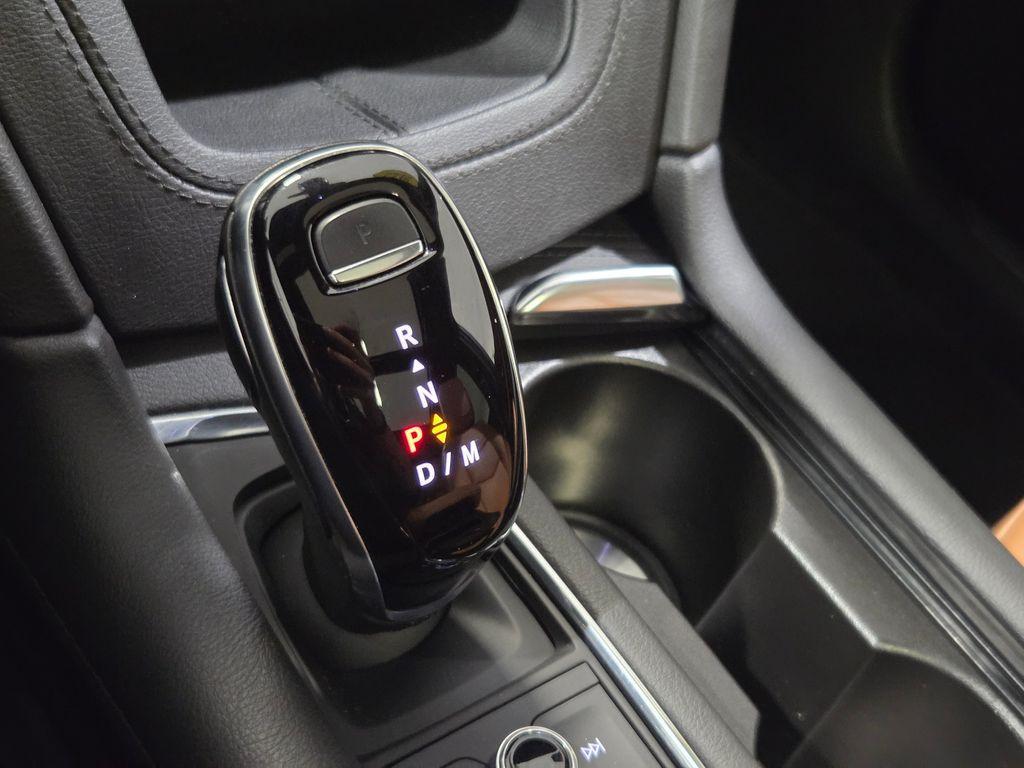 used 2022 Cadillac XT5 car, priced at $31,000