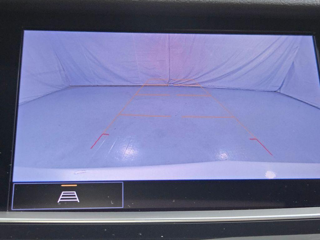 used 2022 Cadillac XT5 car, priced at $31,000