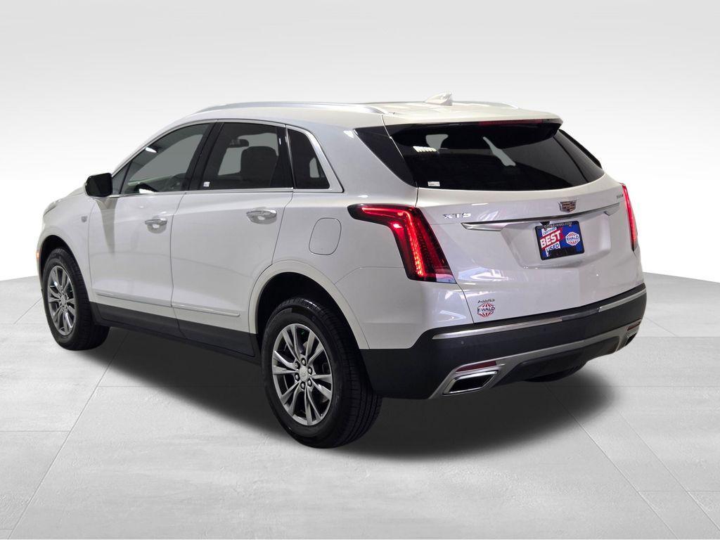 used 2022 Cadillac XT5 car, priced at $31,000