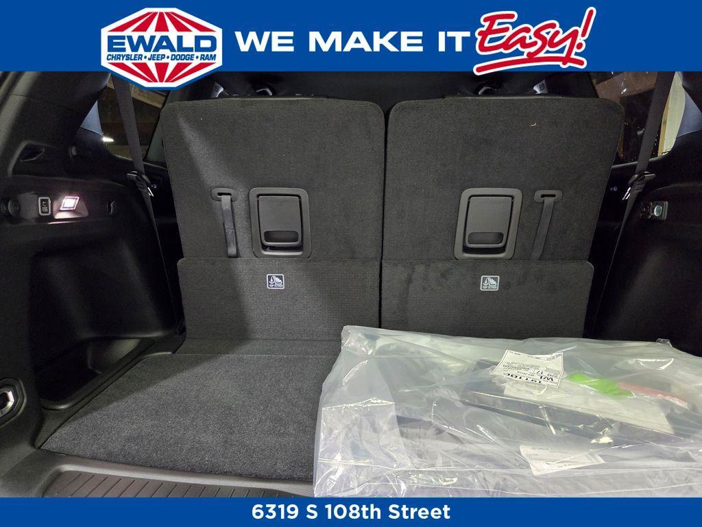 new 2025 Jeep Grand Cherokee L car, priced at $46,529