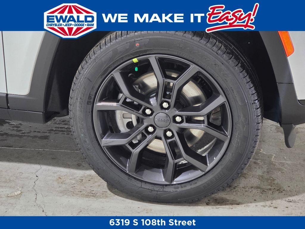 new 2025 Jeep Grand Cherokee L car, priced at $49,245