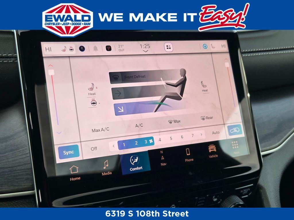 new 2025 Jeep Grand Cherokee car, priced at $47,935