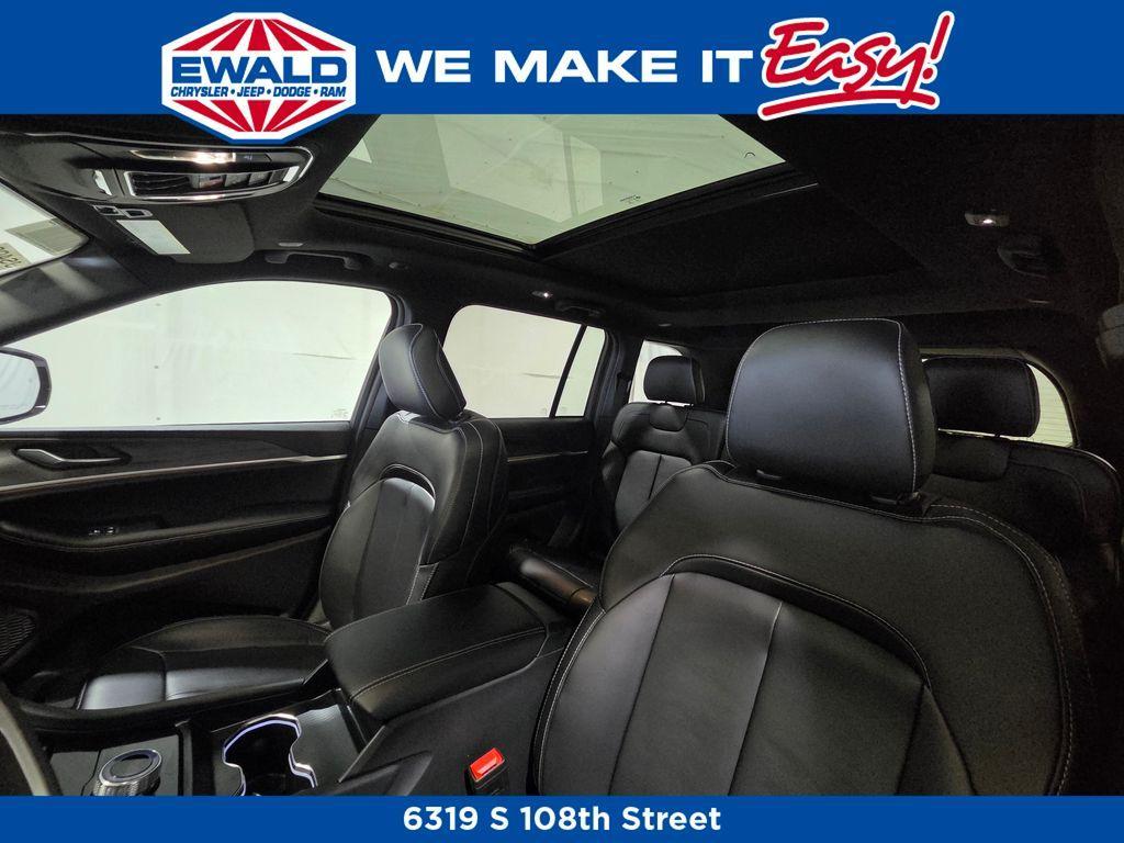 new 2025 Jeep Grand Cherokee car, priced at $47,935