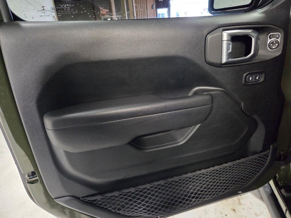 used 2023 Jeep Gladiator car, priced at $33,165