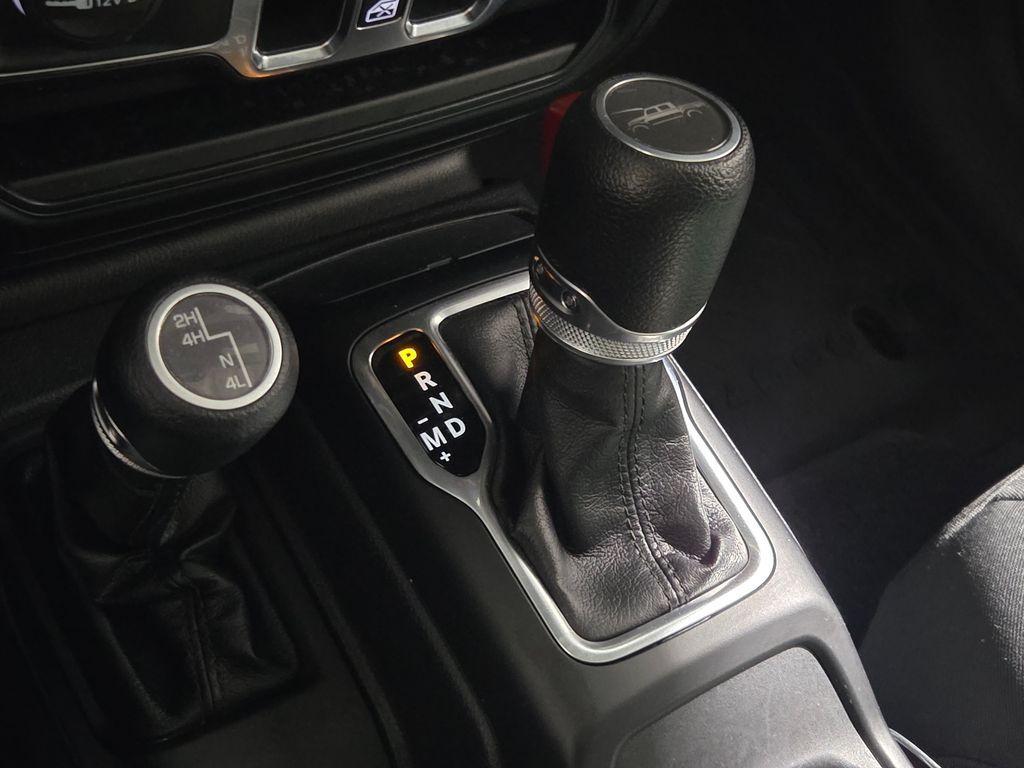 used 2023 Jeep Gladiator car, priced at $33,165