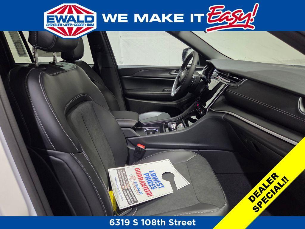 new 2025 Jeep Grand Cherokee car, priced at $36,819