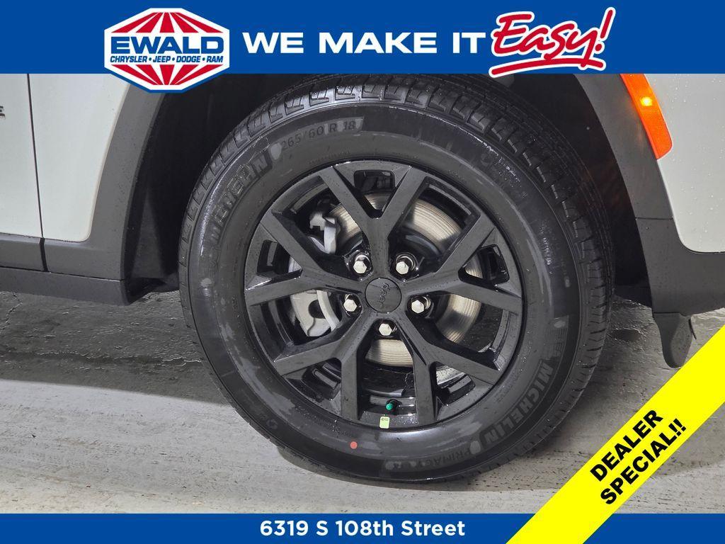 new 2025 Jeep Grand Cherokee car, priced at $36,819