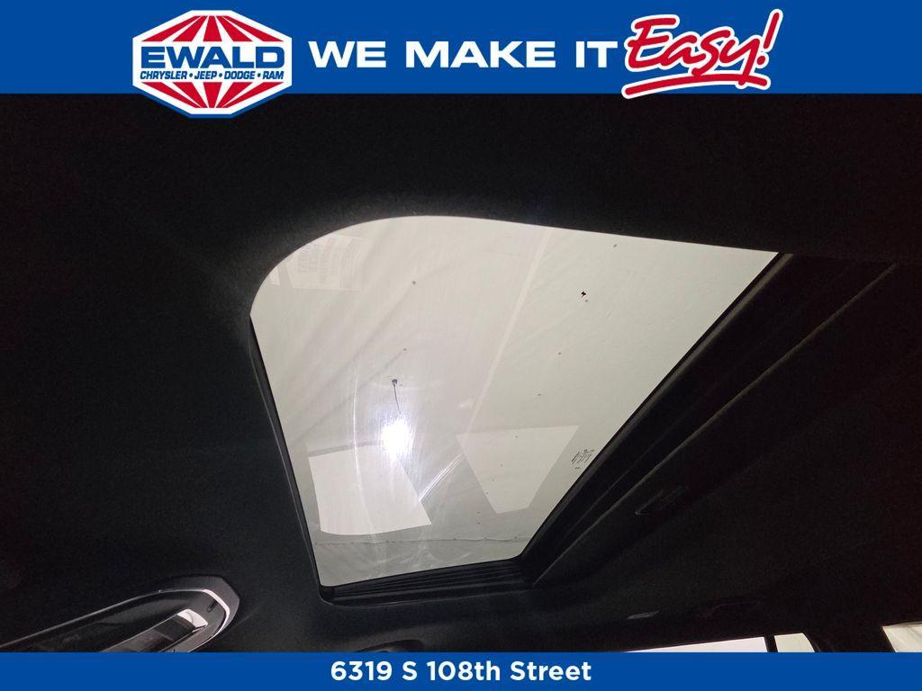 new 2025 Jeep Grand Cherokee L car, priced at $42,881