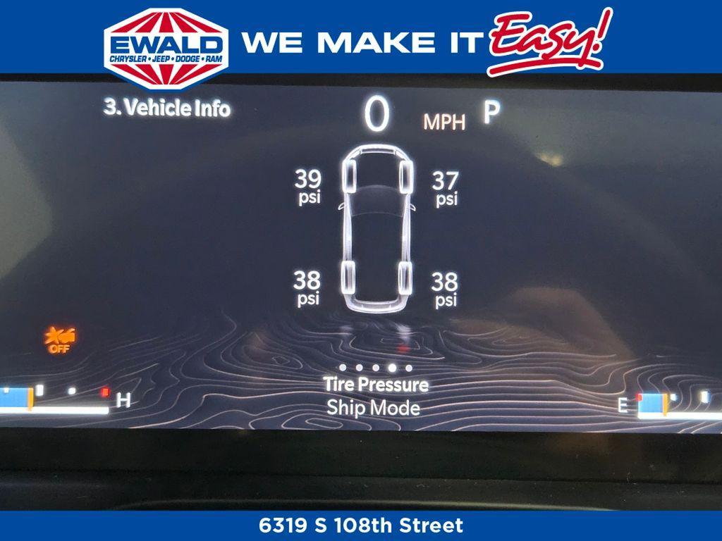 new 2025 Jeep Grand Cherokee L car, priced at $42,881