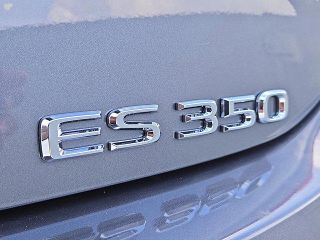new 2025 Lexus ES 350 car, priced at $49,605
