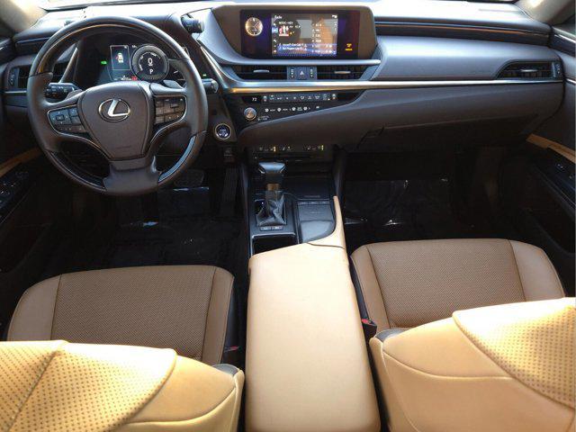 used 2021 Lexus ES 300h car, priced at $29,998