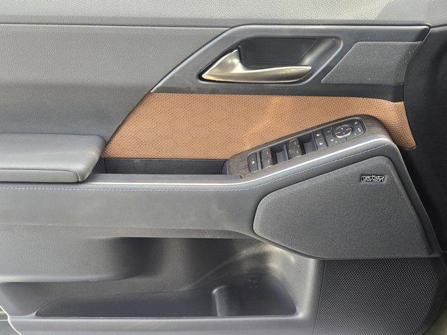 used 2025 Lexus GX 550 car, priced at $95,999