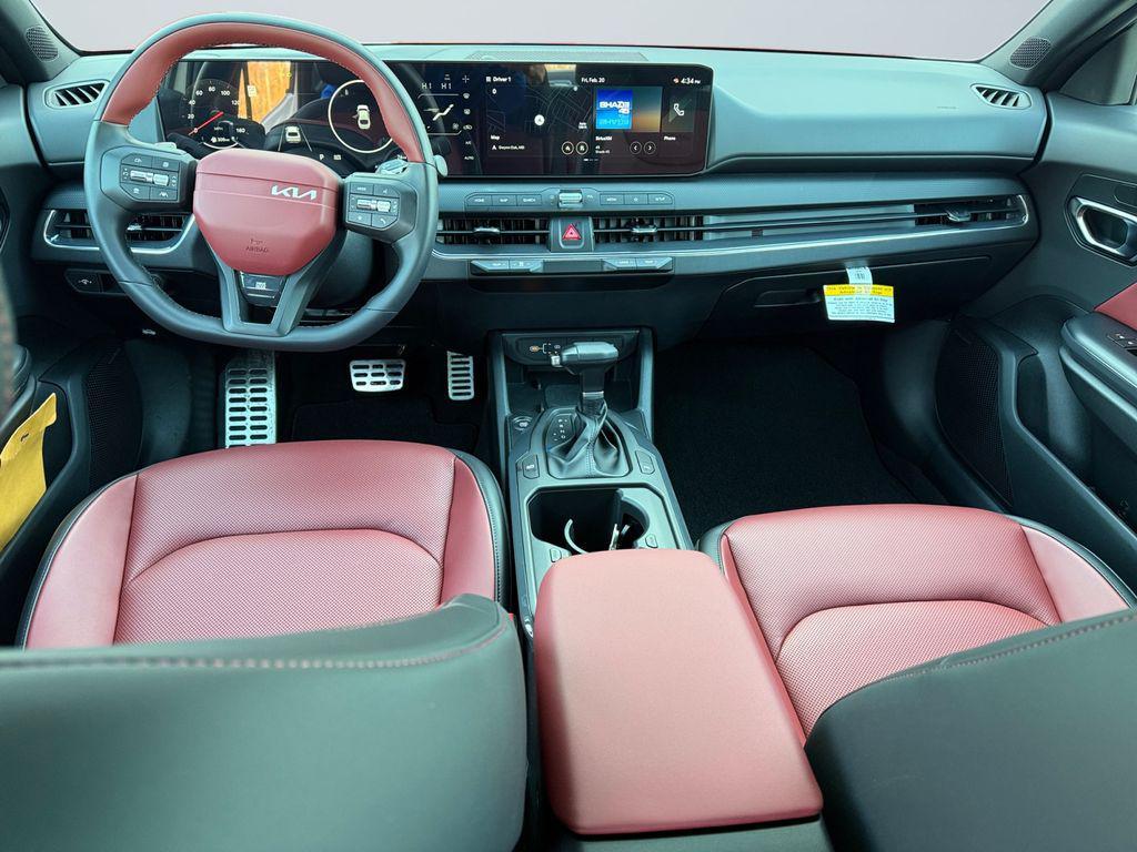 new 2025 Kia K4 car, priced at $28,925