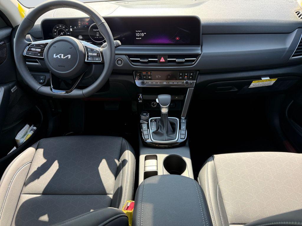 new 2026 Kia Seltos car, priced at $32,093