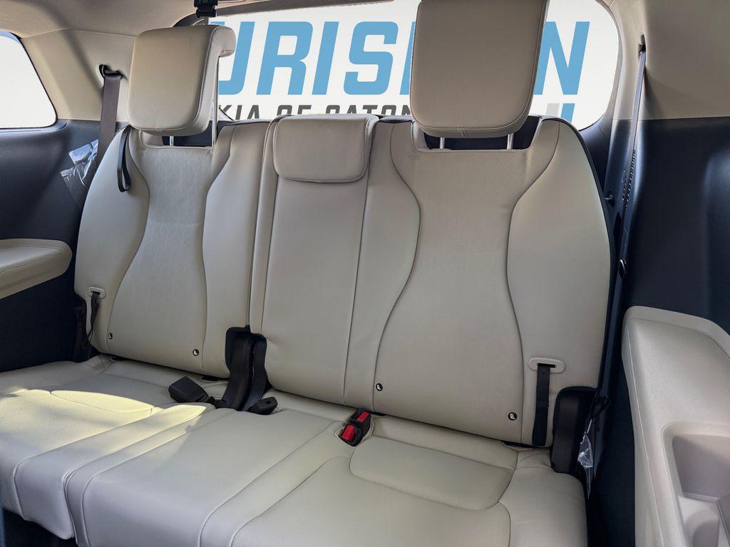 new 2026 Kia Carnival Hybrid car, priced at $43,421