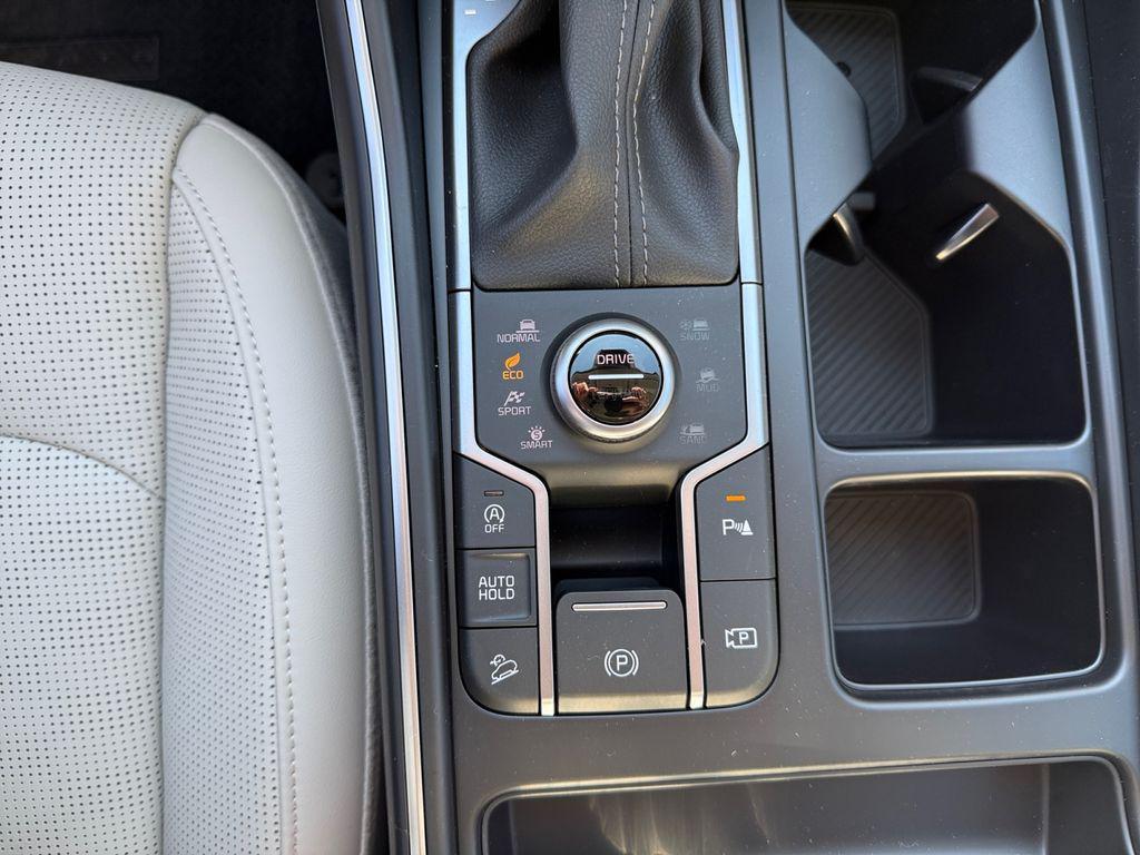 new 2026 Kia Sorento car, priced at $40,286