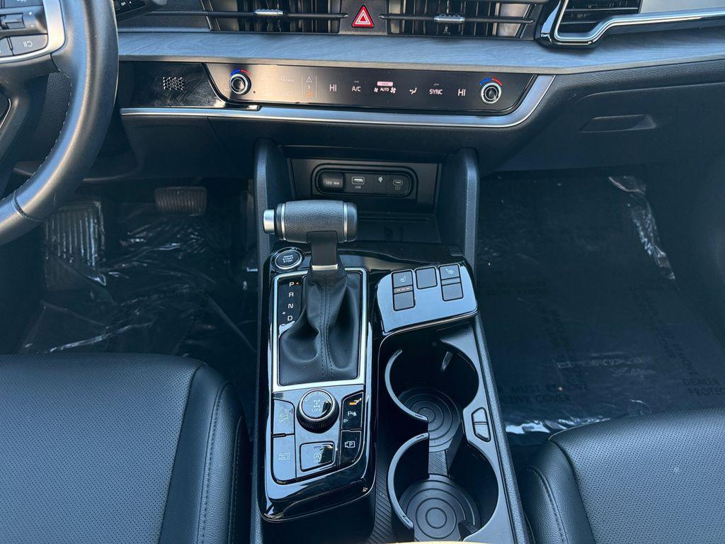 used 2025 Kia Sportage car, priced at $28,800