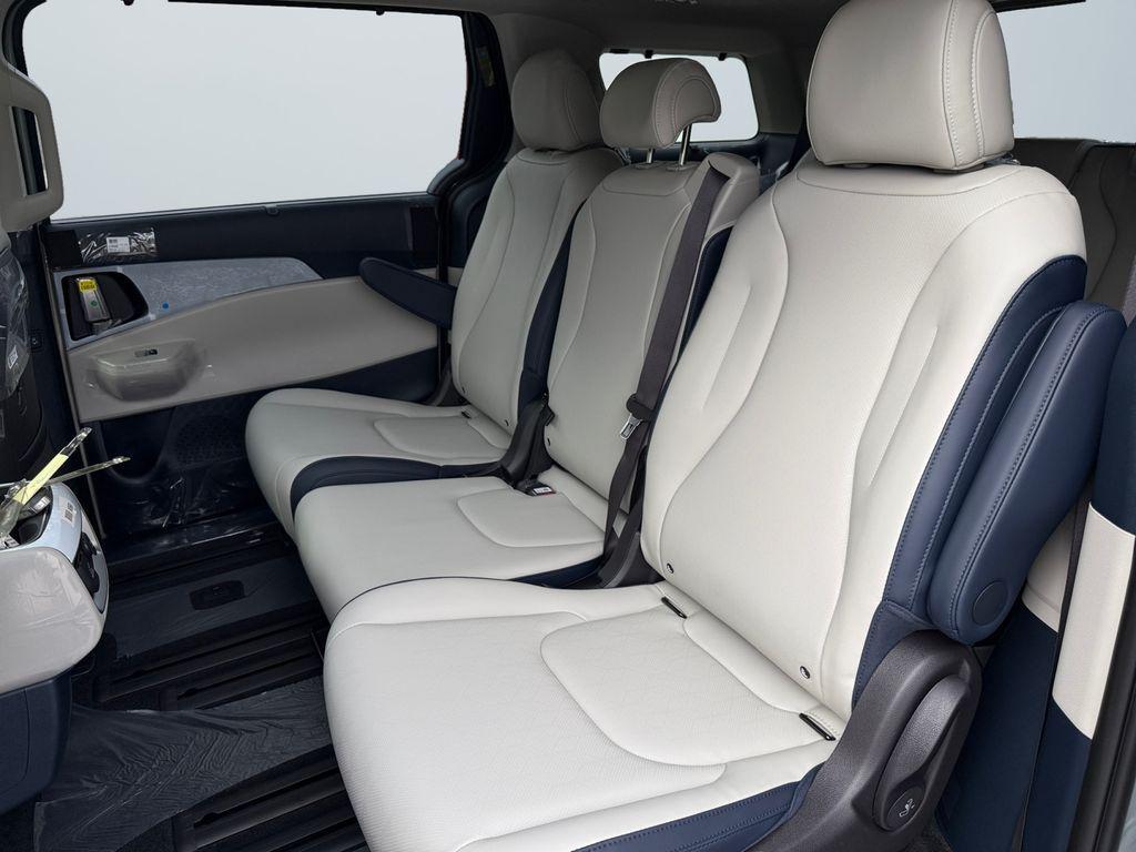 new 2026 Kia Carnival Hybrid car, priced at $48,350