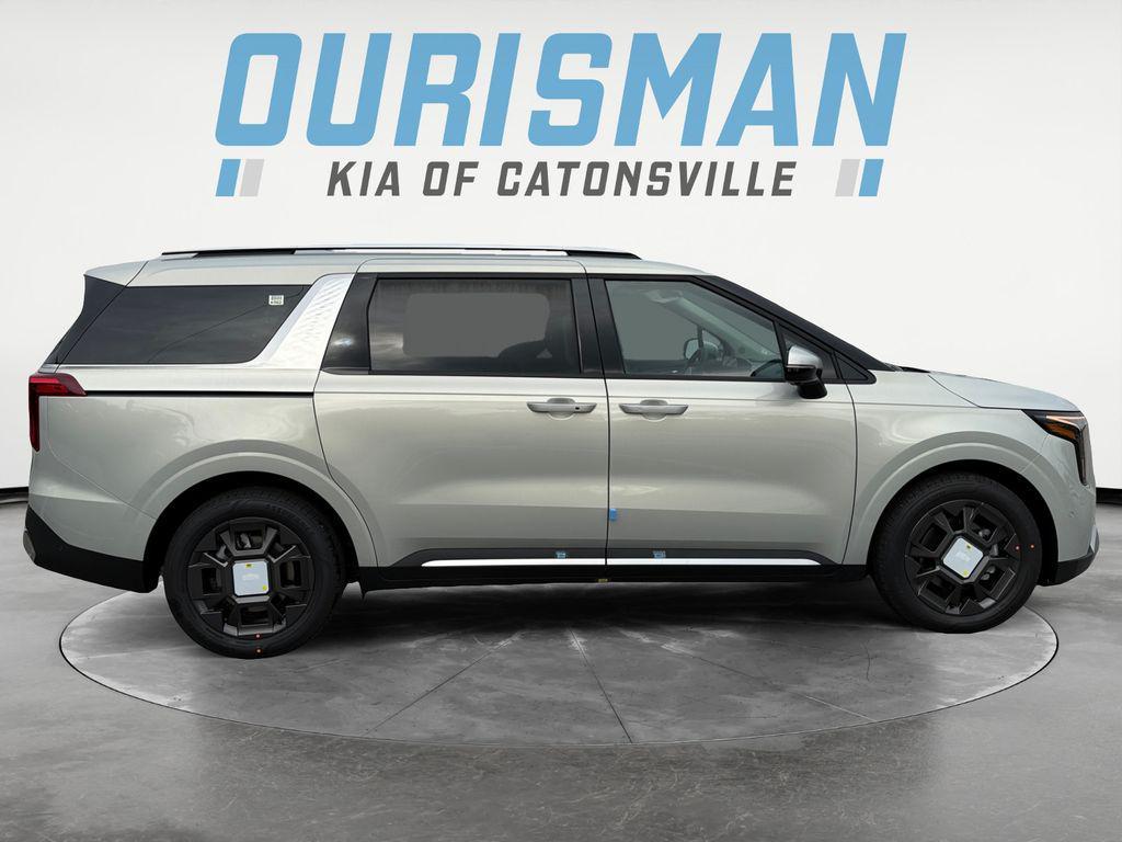 new 2026 Kia Carnival Hybrid car, priced at $48,350