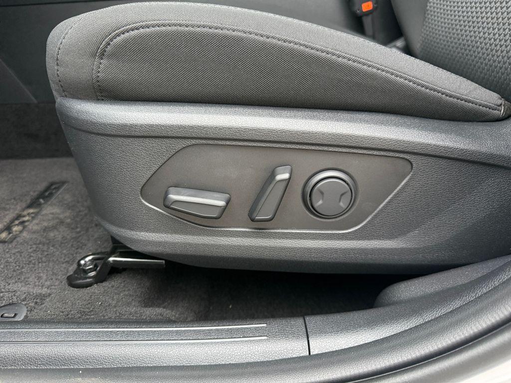 new 2026 Kia Sportage car, priced at $32,093