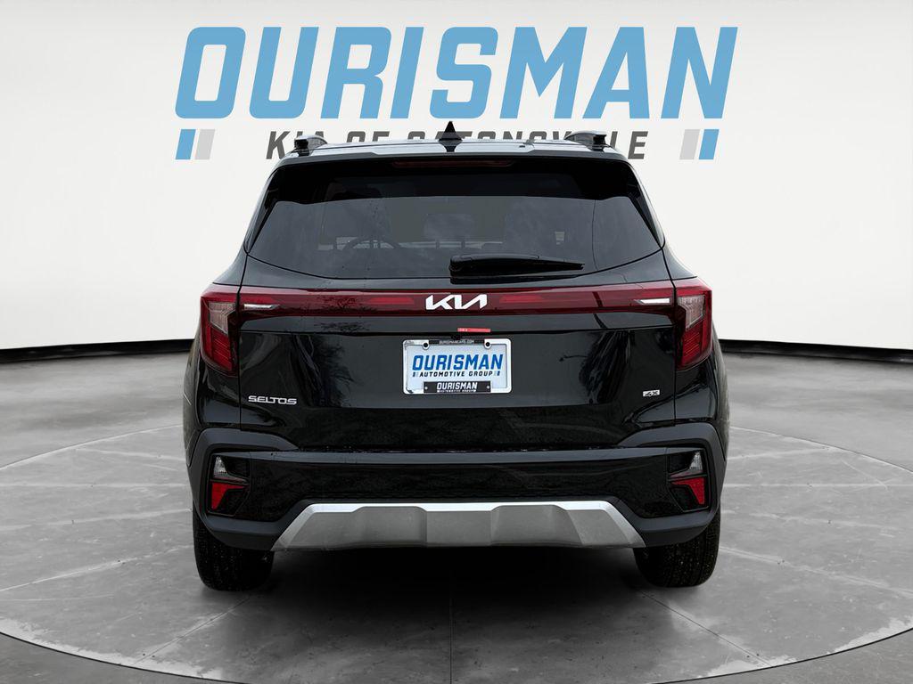 new 2026 Kia Seltos car, priced at $27,773