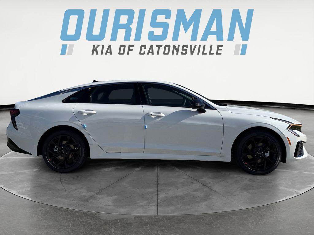 new 2026 Kia K5 car, priced at $31,253