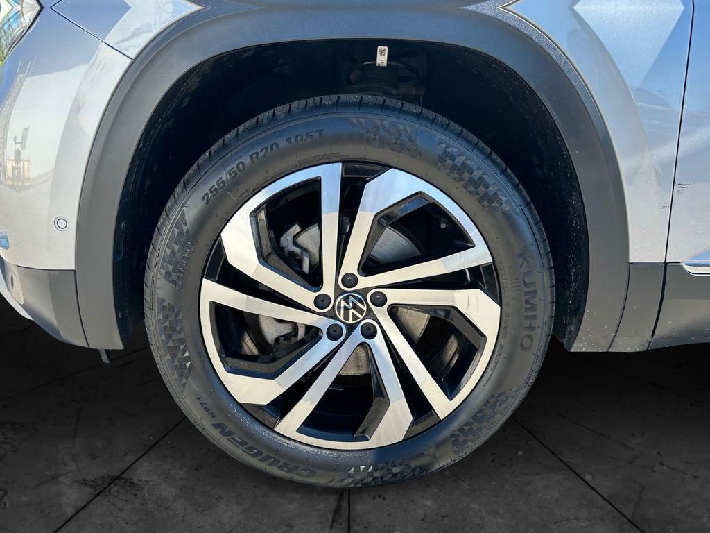 used 2021 Volkswagen Atlas car, priced at $24,800