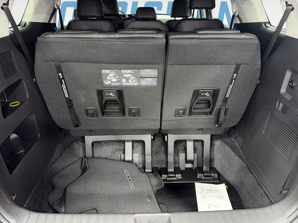 new 2026 Kia Carnival Hybrid car, priced at $43,570