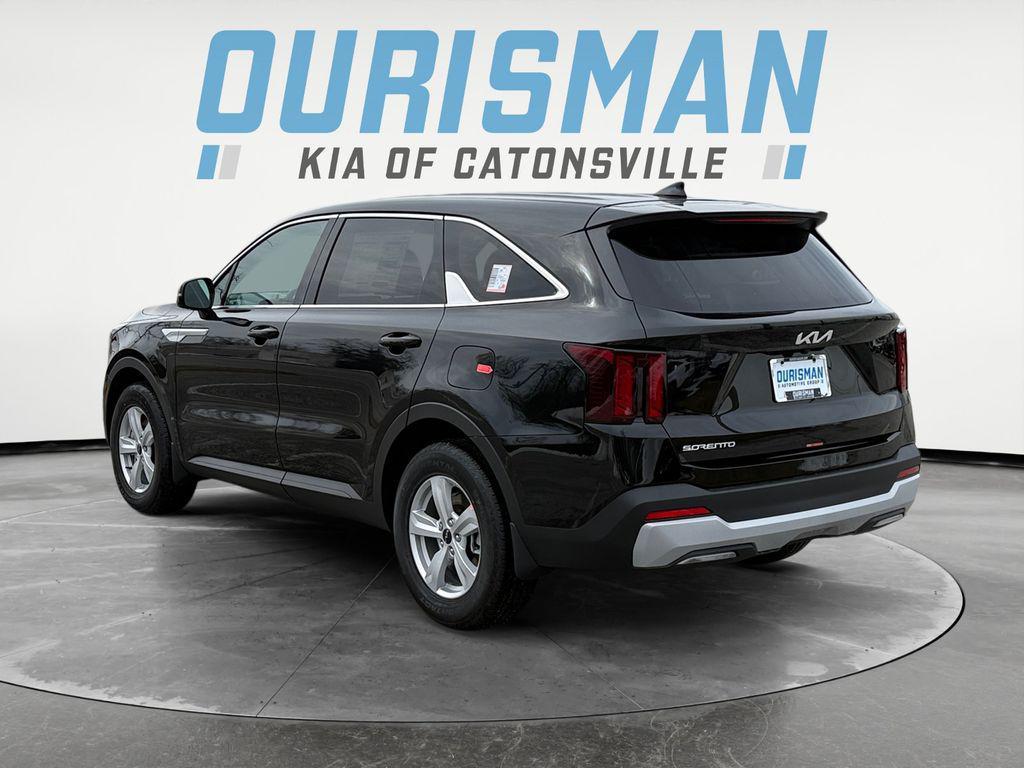 new 2026 Kia Sorento car, priced at $33,130